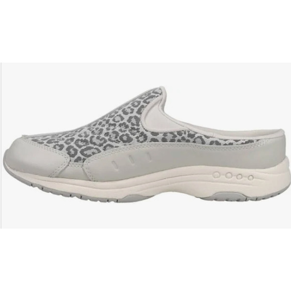 Easy Spirit Traveltime Women's Round Toe Casual Slip On Size 9 Gray Leopard NWT - Picture 4 of 6